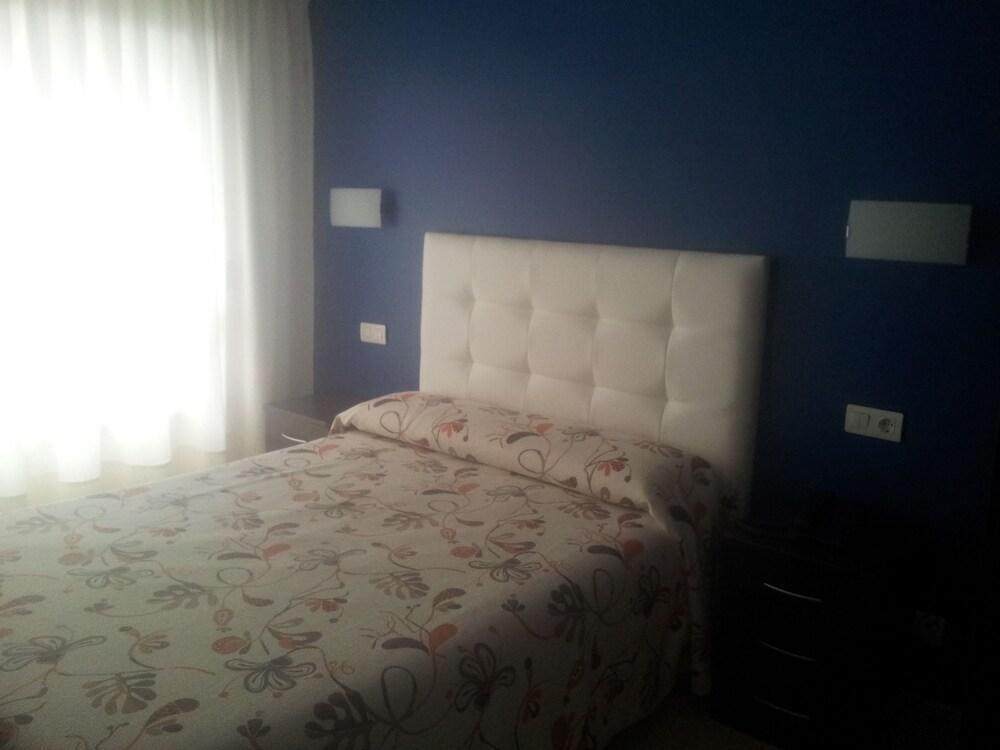 Hotel Artxanda Bilbao, Parking Gratuito En El Exterior Junto Al Hotel (Adults Only) Екстериор снимка