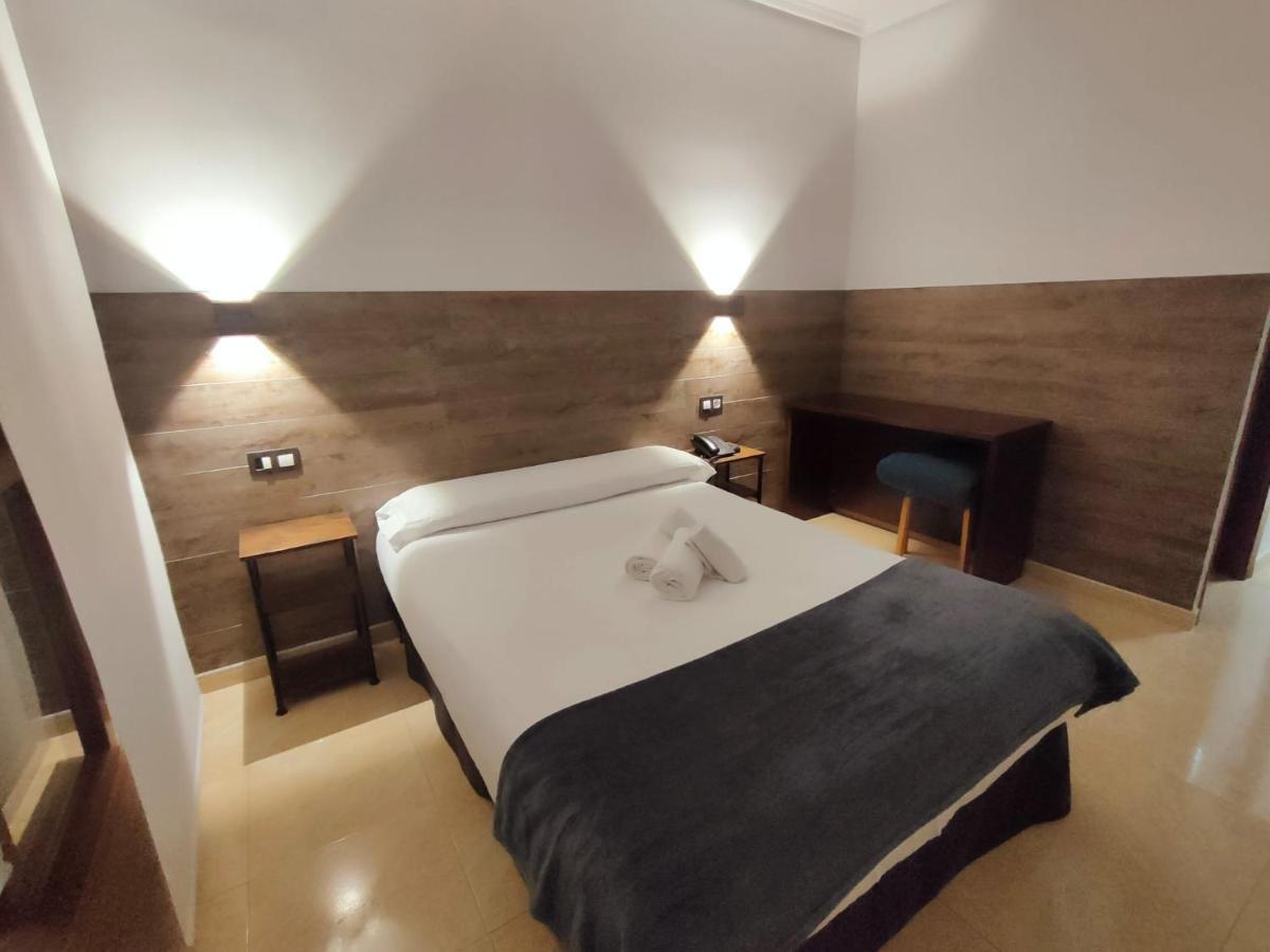 Hotel Artxanda Bilbao, Parking Gratuito En El Exterior Junto Al Hotel (Adults Only) Екстериор снимка