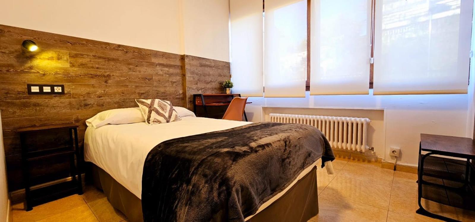 Hotel Artxanda Bilbao, Parking Gratuito En El Exterior Junto Al Hotel (Adults Only) Екстериор снимка
