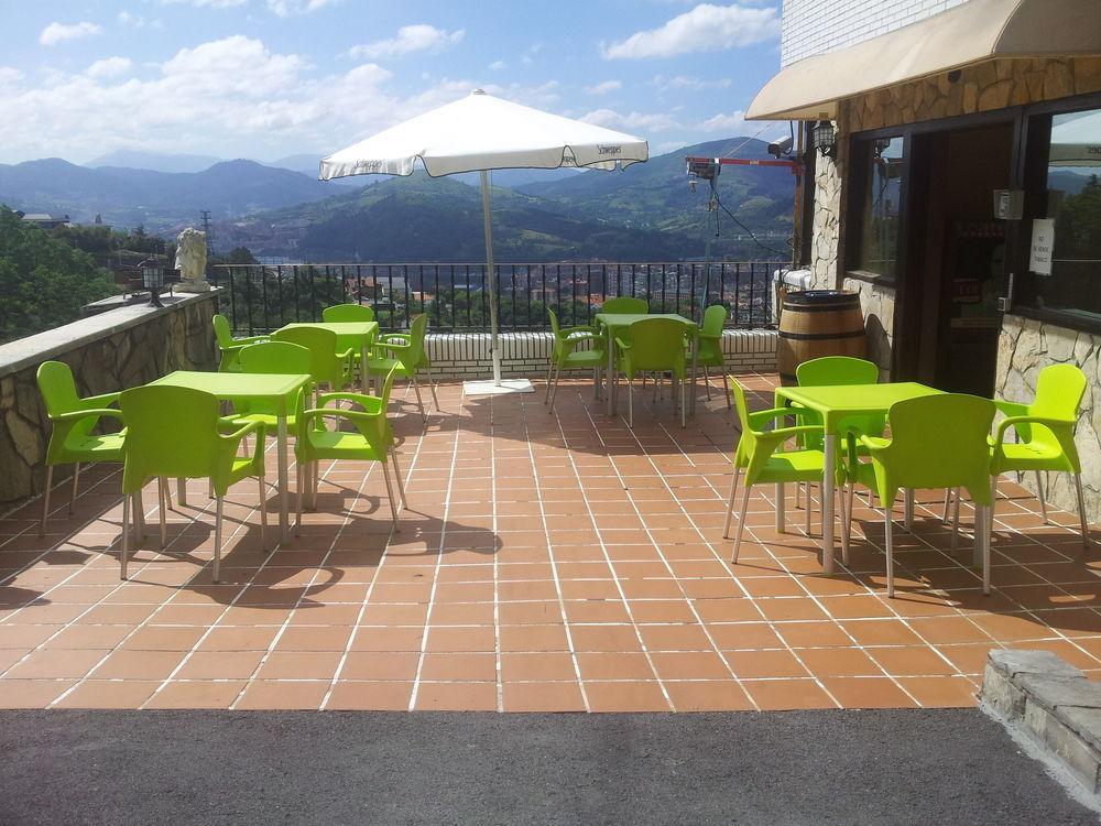 Hotel Artxanda Bilbao, Parking Gratuito En El Exterior Junto Al Hotel (Adults Only) Екстериор снимка